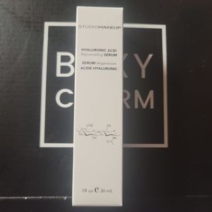 Hyaluronic acid rejuvenate serum